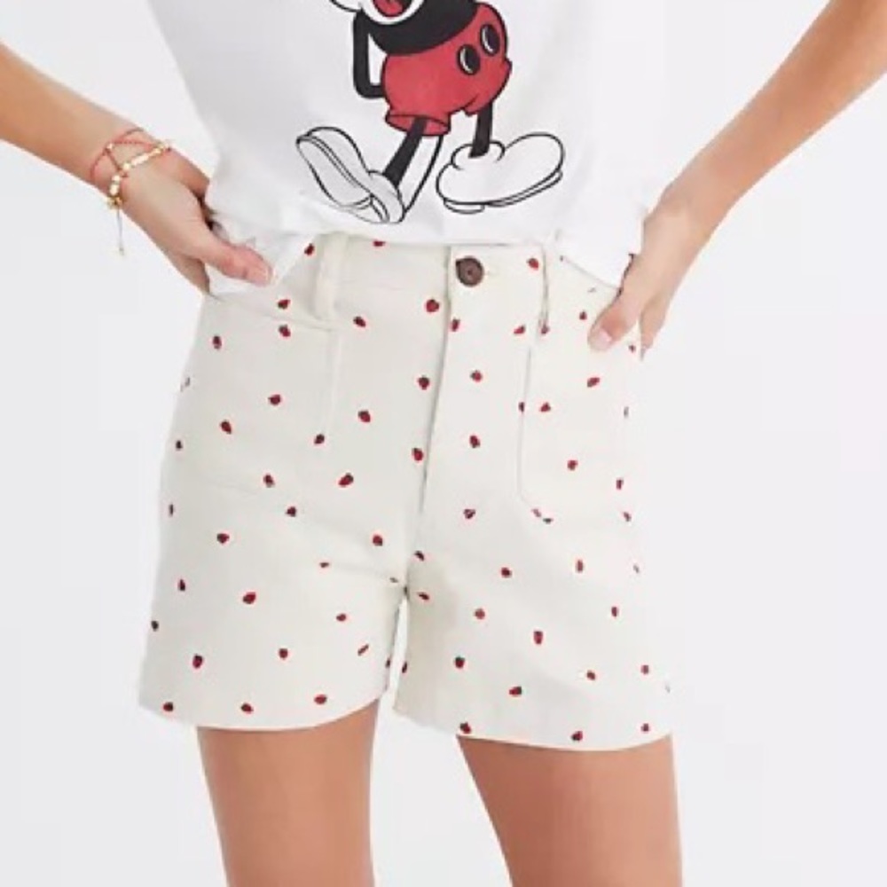 Madewell emmet shorts in fresh strawberry print